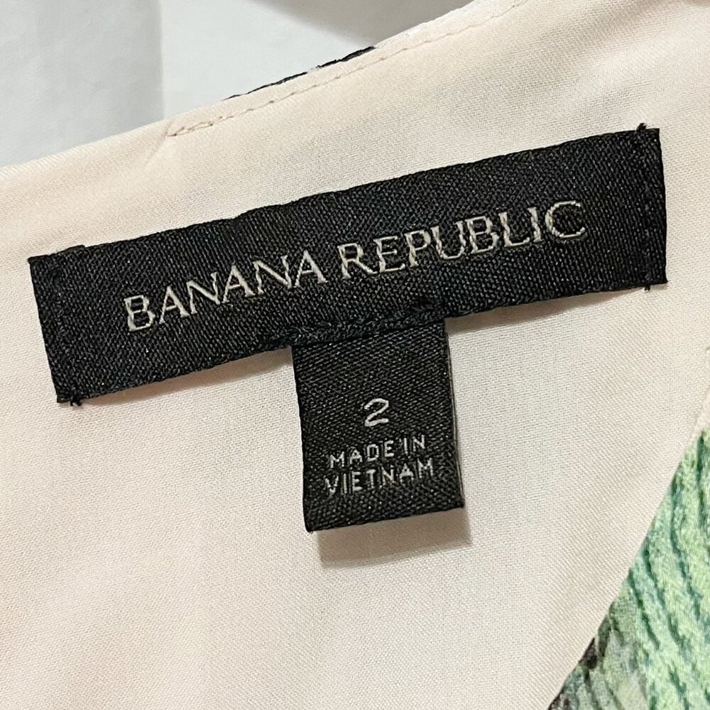 Banana Republic Size 2 Sleeveless Belted Asymmetrical Floral Print Dress - Picture 4 of 5